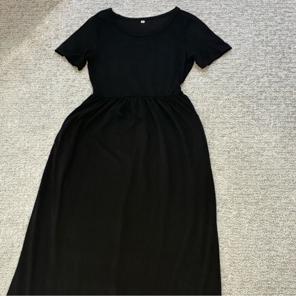 EUC Elegant Black Maxi Dress